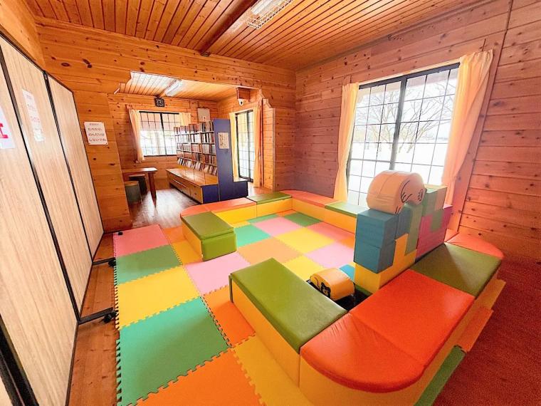 あの空き地でドラえもんやのび太に出会える【高岡おとぎの森公園】五感を刺激するインクルーシブ遊具も充実