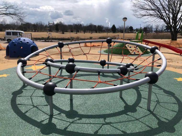 あの空き地でドラえもんやのび太に出会える【高岡おとぎの森公園】五感を刺激するインクルーシブ遊具も充実