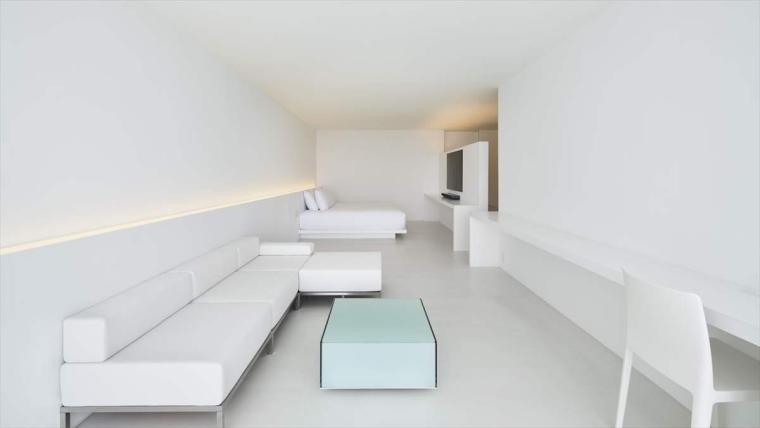 極上の時間がゆったり流れる真っ白なミニマルデザインホテル「EMIL NAKIJIN」（今帰仁村）