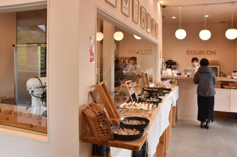 VISONで多彩なグルメや薬草湯を堪能する