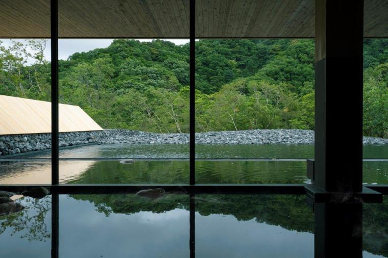 VISONで多彩なグルメや薬草湯を堪能する