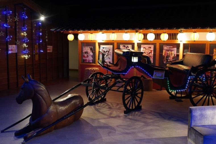 レトロゴージャスな温浴テーマパークも！東京駅から 1 時間半のオアシス「インターナショナルリゾートホテル 湯楽城」宿泊体験記