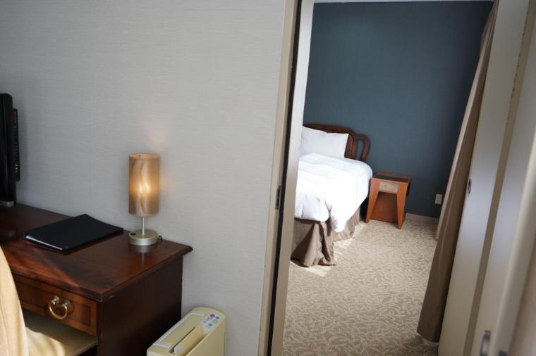 レトロゴージャスな温浴テーマパークも！東京駅から 1 時間半のオアシス「インターナショナルリゾートホテル 湯楽城」宿泊体験記