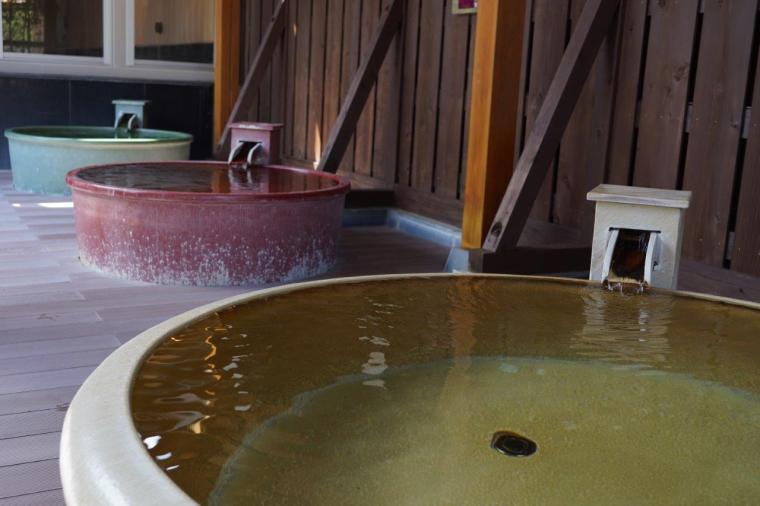 レトロゴージャスな温浴テーマパークも！東京駅から 1 時間半のオアシス「インターナショナルリゾートホテル 湯楽城」宿泊体験記