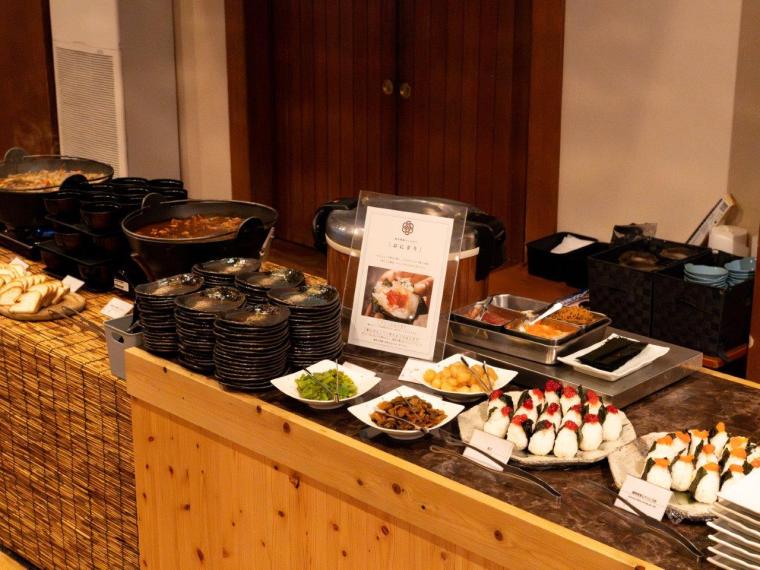 「亀の井ホテル 日光湯西川」がオールインクルーシブに！囲炉裏料理と温泉で元気がみなぎる滞在を 