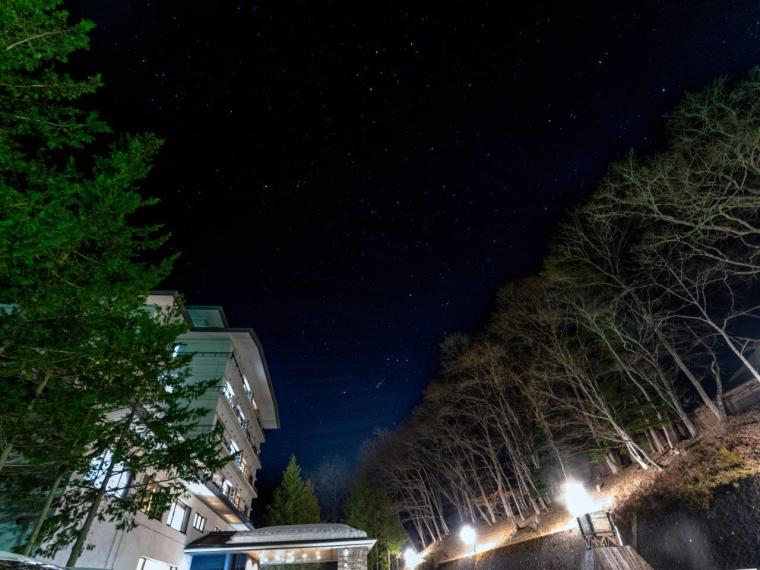 「亀の井ホテル 日光湯西川」がオールインクルーシブに！囲炉裏料理と温泉で元気がみなぎる滞在を 