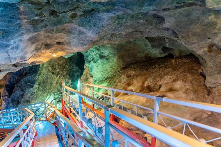 おいしい米焼酎に、隈研吾建築も！熊本・人吉で復興ツーリズム