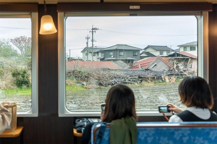 震災語り部観光列車