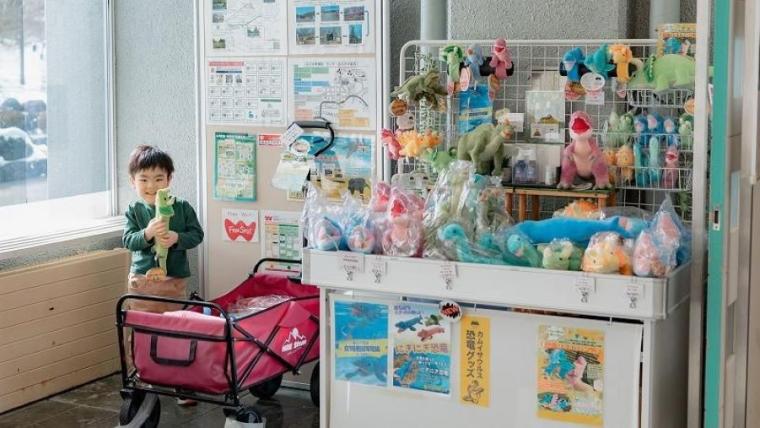 町全体が「恐竜ワールド」！日本屈指の発見がざくざくの博物館をたっぷり満喫するポイントを獣医師ママライターが解説｜北海道・むかわ町「穂別博物館」