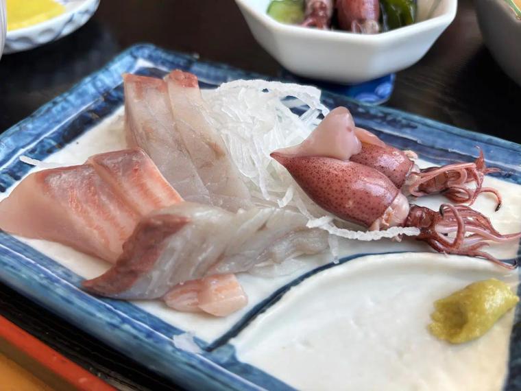 朝どれ! 漁協の“お母さん”の味【JF 女性部食堂】富山湾の宝石「シロエビ」もランチで