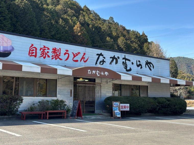 四万十町で長年愛される、ボリューム満点！『セルフ自家製うどん なかむらや』