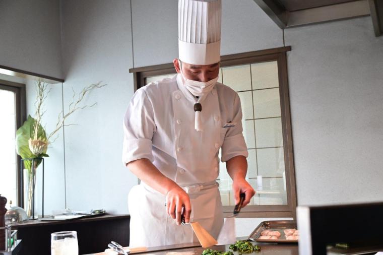 憧れのホテルの鉄板焼きをランチで！「鉄板焼 華山」ザ クラウンパレス新阪急高知