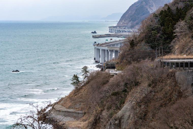 親不知コミュニティロード