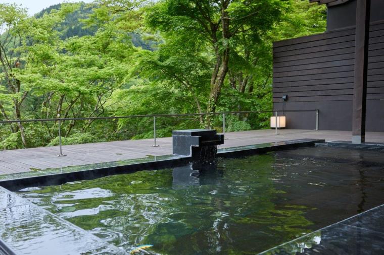 bar hotel 箱根香山