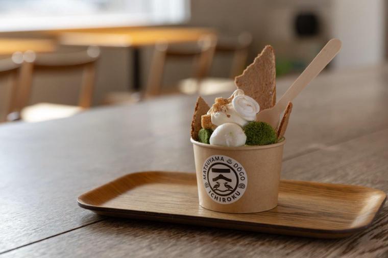 一六本舗 道後本館前店