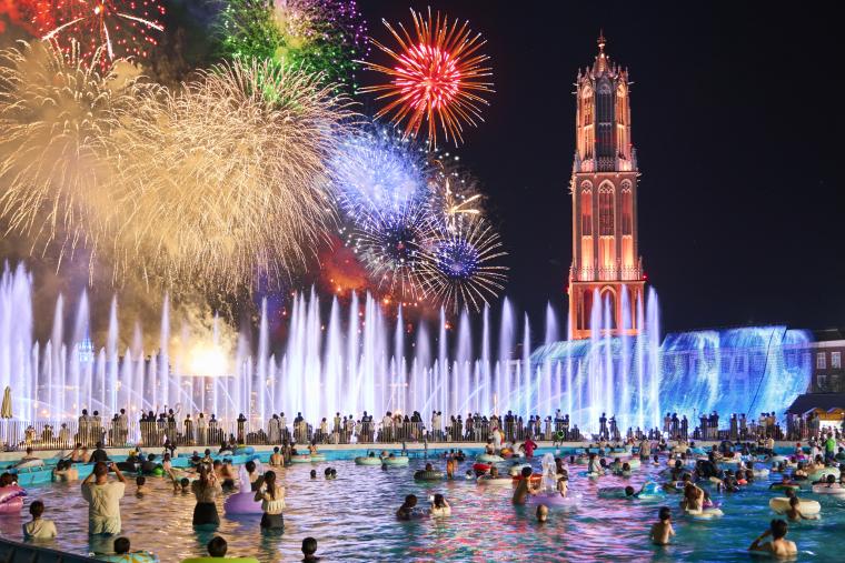 「ハウステンボス」ウォーターガーデンプール・夜