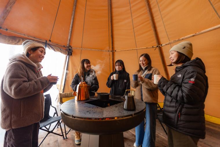 「白馬岩岳マウンテンリゾート」ティピー内