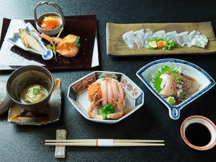 【石川・山中温泉】せせらぎと伝統に包まれる湯の休日｜ごほうび旅ガイド