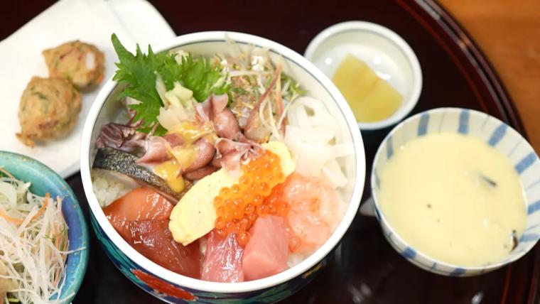 居酒屋だけど豪華ランチが魅力! 富山市清水町【魚楽】魚と肉から選べる贅沢どんぶりセット