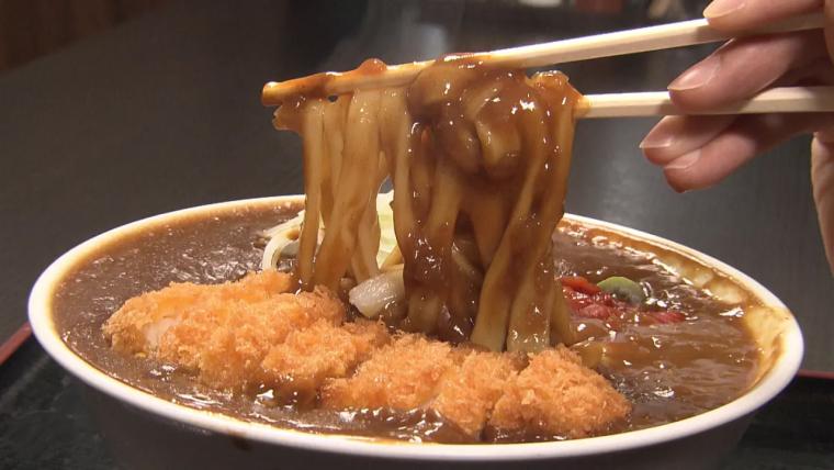 うどんもごはんも大盛りで追加料金なし！通うほどオトクに満腹な射水のうどん＆定食の店「うどん万福」