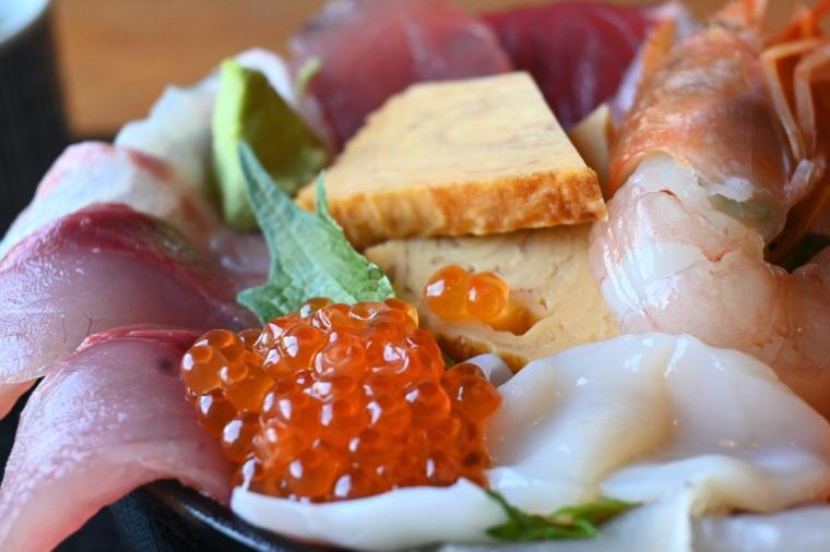 ボリューム満点！豪華海鮮丼「活魚レストラン 藤」芸西村