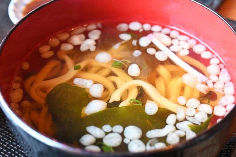 ボリューム満点！豪華海鮮丼「活魚レストラン 藤」芸西村