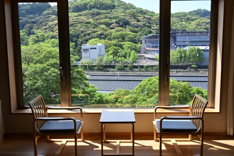 高知市鷹匠町「三翠園」高知城のお膝元 温泉旅館の天然温泉で寛ぐ