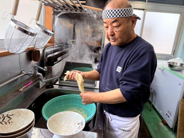 うどん店のこだわりラーメンが絶品！「三里うどん本舗」高知市五台山