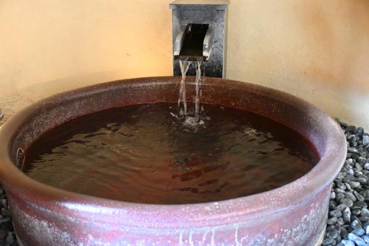 高知市大川筋の旅館「土佐御苑」日帰り入浴が早朝・深夜も楽しめる