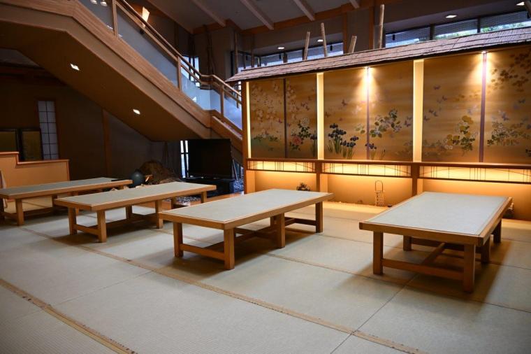 高知市大川筋の旅館「土佐御苑」日帰り入浴が早朝・深夜も楽しめる