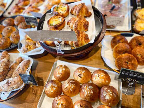 鳥取県大山町、のどかな田園風景に囲まれた知る人ぞ知るパン屋さん