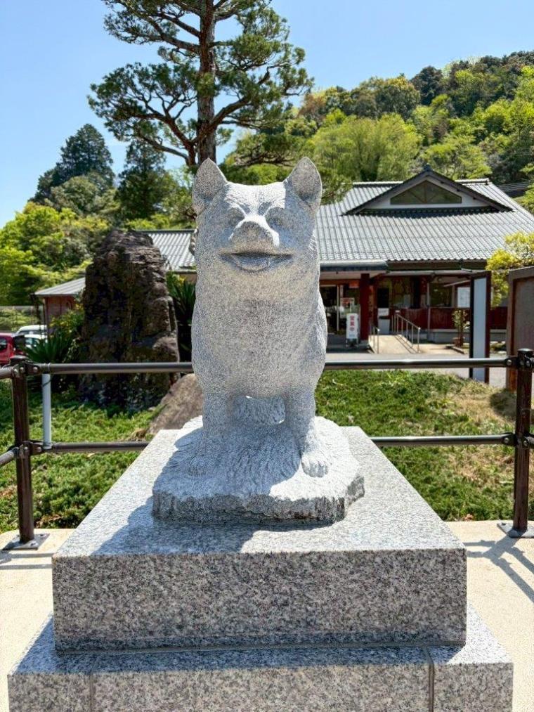 柴犬のルーツとなった犬は島根県益田市に！道の駅やお食事処は柴犬にちなんだ商品がずらり！