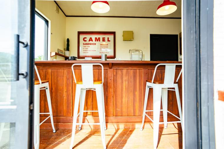 朝7時OPENのモーニング！美ら海水族館や古宇利島へ行く道中におすすめ！「CAMEL SANDWICH & SMOOTHIE」（本部町）