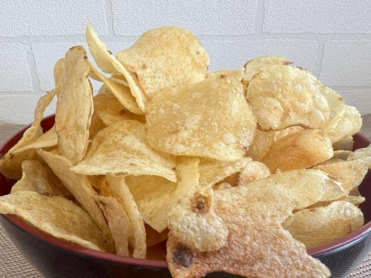 【静岡県吉田町・松浦食品】工場直売店で大量買い続出! ポテチがお得で種類いっぱい「芋まつば」B 級品が人気