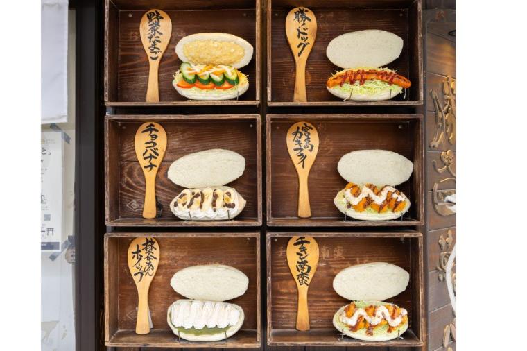 SNS 映えが狙える！押さえておきたい宮島観光スポット＆食べ歩きグルメモデルコース