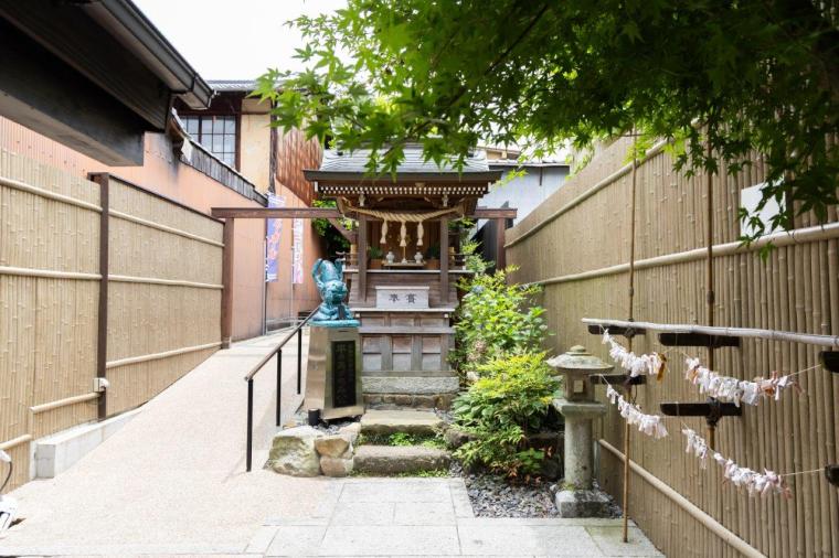 SNS 映えが狙える！押さえておきたい宮島観光スポット＆食べ歩きグルメモデルコース