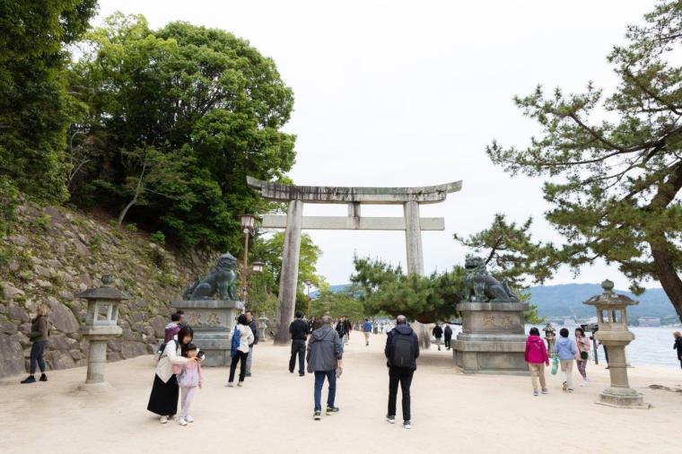 SNS 映えが狙える！押さえておきたい宮島観光スポット＆食べ歩きグルメモデルコース