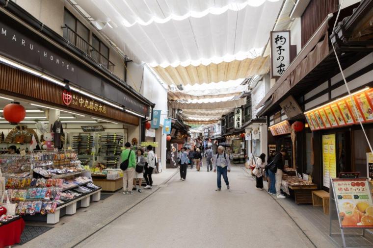 SNS 映えが狙える！押さえておきたい宮島観光スポット＆食べ歩きグルメモデルコース