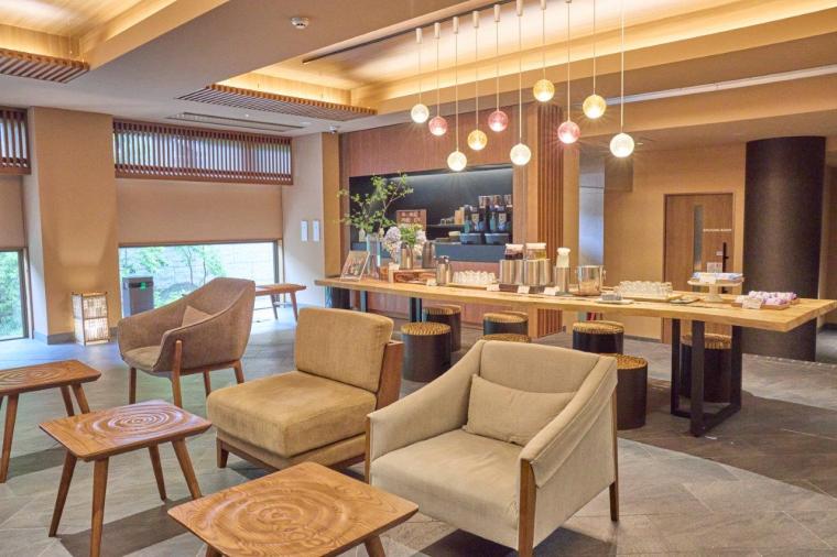 アワードの常連宿「大池ホテル」で富士山の絶景と温泉、そして山梨の魅力を発掘する滞在を 