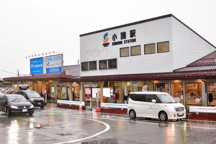 しなの鉄道観光列車「ろくもん」