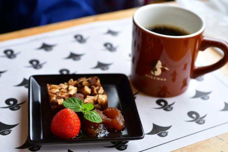 しなの鉄道観光列車「ろくもん」