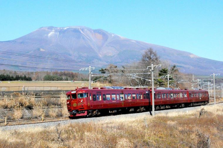 しなの鉄道観光列車「ろくもん」