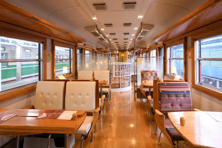 しなの鉄道観光列車「ろくもん」