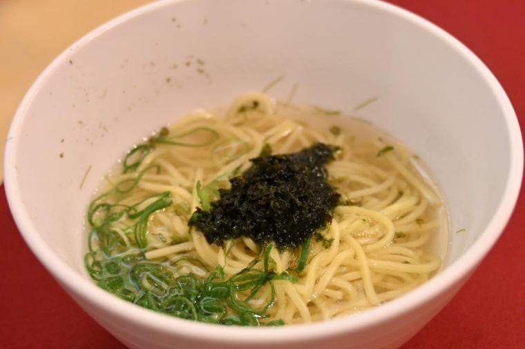 高知の美味集合！約 40 種類の朝食ビュッフェ 土佐御苑内レストラン 「ジャルダン」