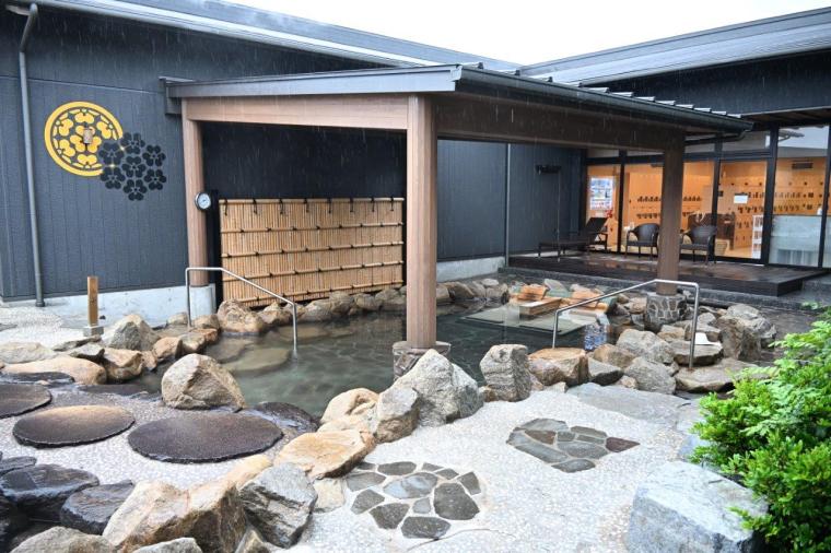 「土佐望月温泉 姫若子の湯」県内最大級の露天風呂に高知初の高濃度人工炭酸泉