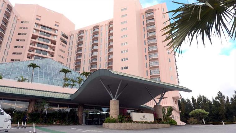 沖縄の雨の日の楽しみ方！人気カフェ巡りやホテルで楽しむエンジョイステイ！