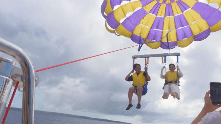 沖縄在住モデル武智志穂がめぐる宮古島の旅。リゾートホテルから島スイーツまでご褒美時間！【ウィンウィン放送 1000 回記念】