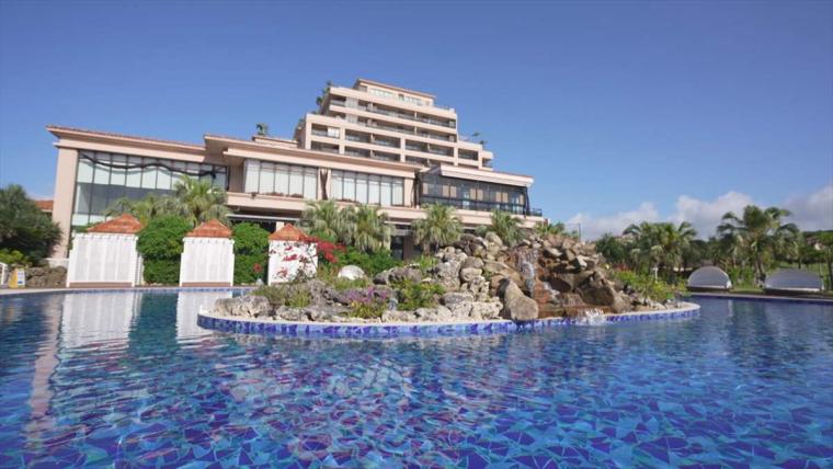 沖縄在住モデル武智志穂がめぐる宮古島の旅。リゾートホテルから島スイーツまでご褒美時間！【ウィンウィン放送 1000 回記念】