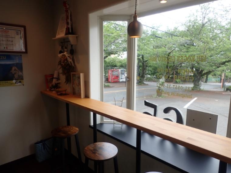 【静岡県伊東市・R65】隠し味は「シイタケ」人生をささげた職人の究極ジェラートを伊豆高原で