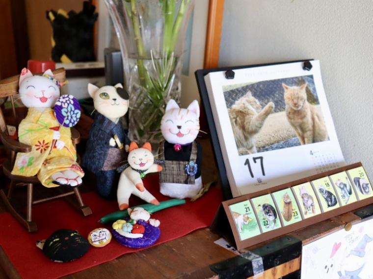 【静岡県島田市・康泰寺】幸せ運ぶ“ネコ副住職” 心も体も癒やすお地蔵様にたくさん会える寺